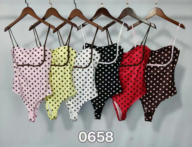 Maillot de bain à pois — vue 3